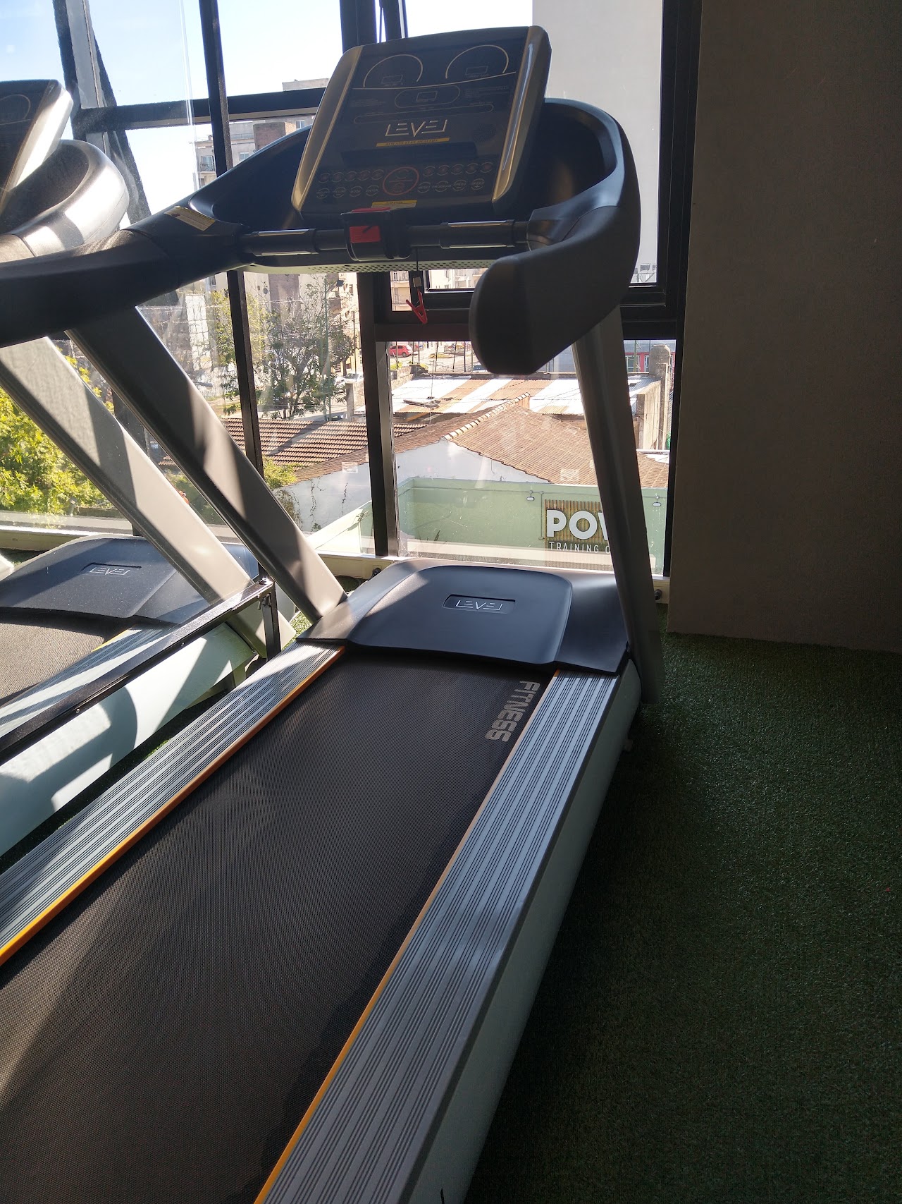 Zona de Peso Libre y Musculación